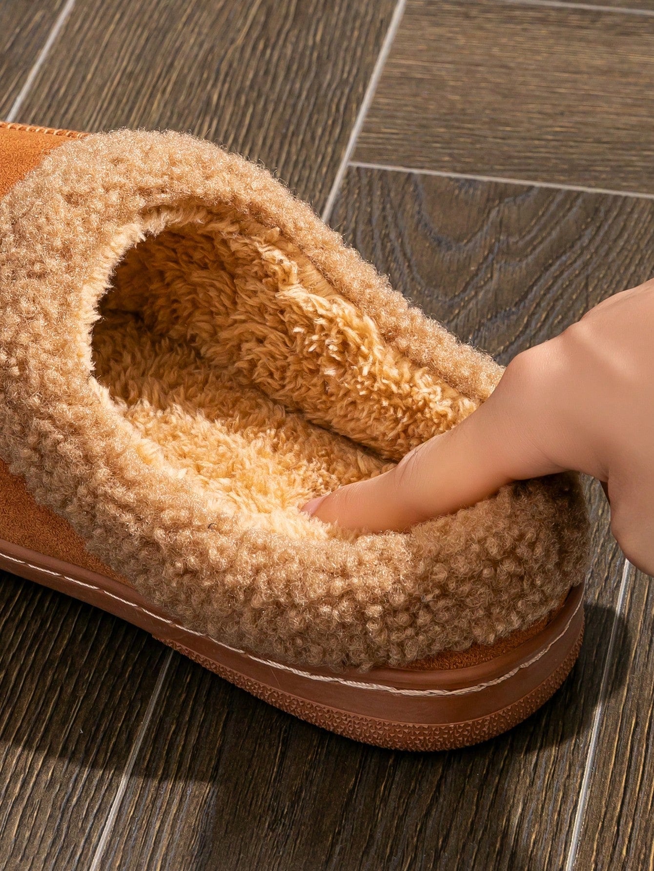 Men's Furry Patchwork Design Slippers