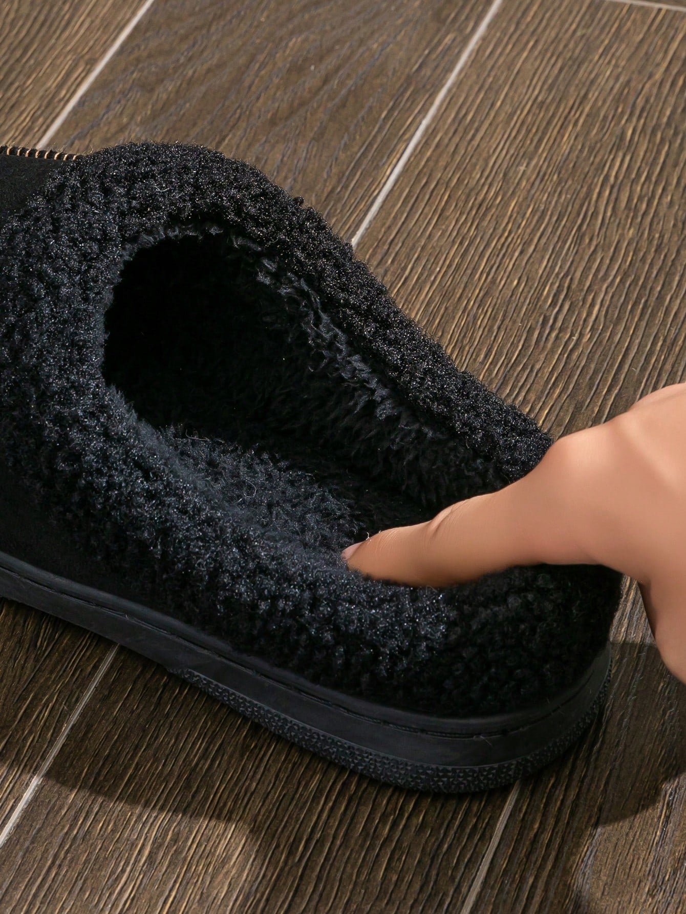 Men's Furry Patchwork Design Slippers