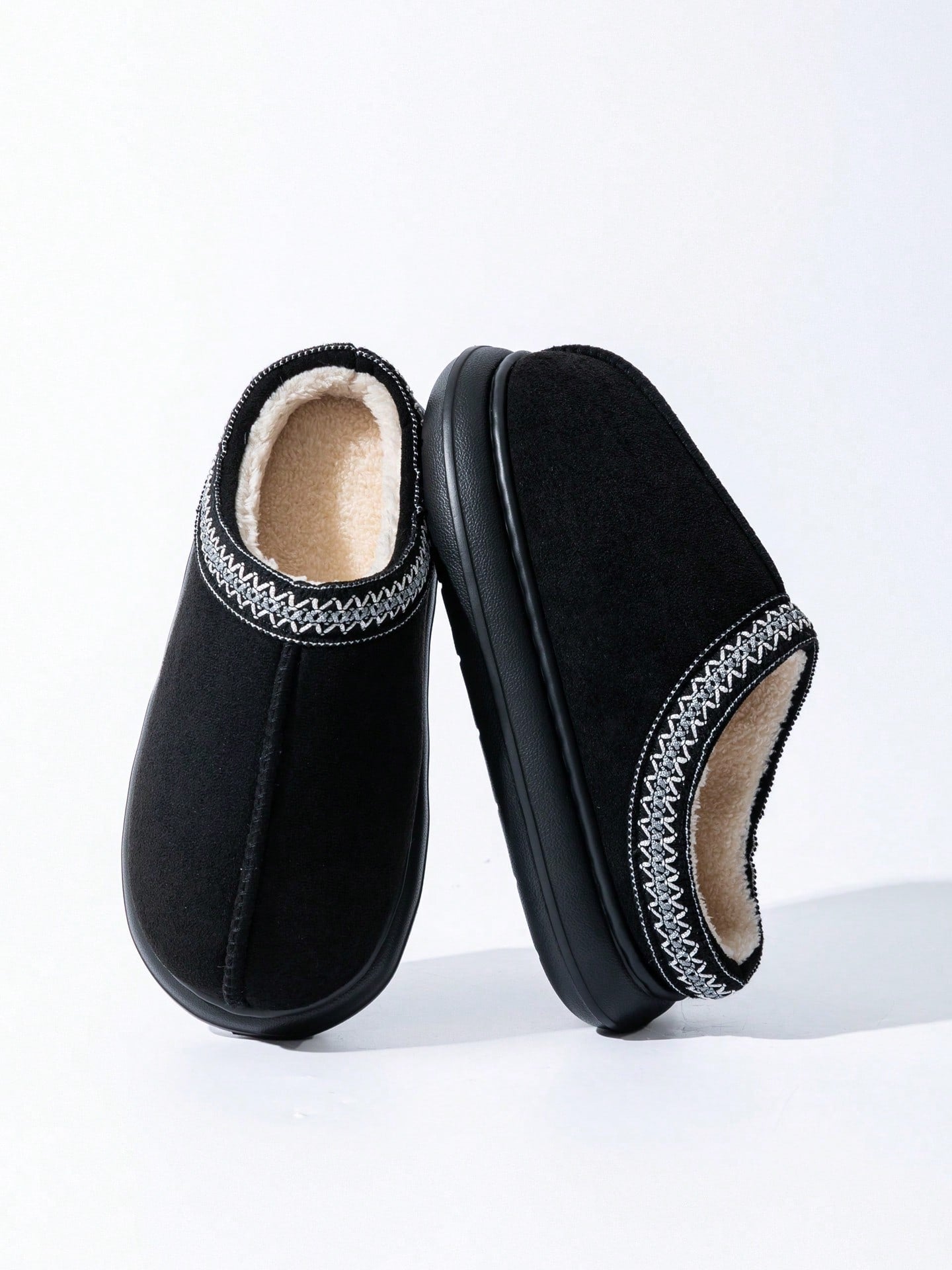 Women's Fluffy Lined Slippers With Lace Trim