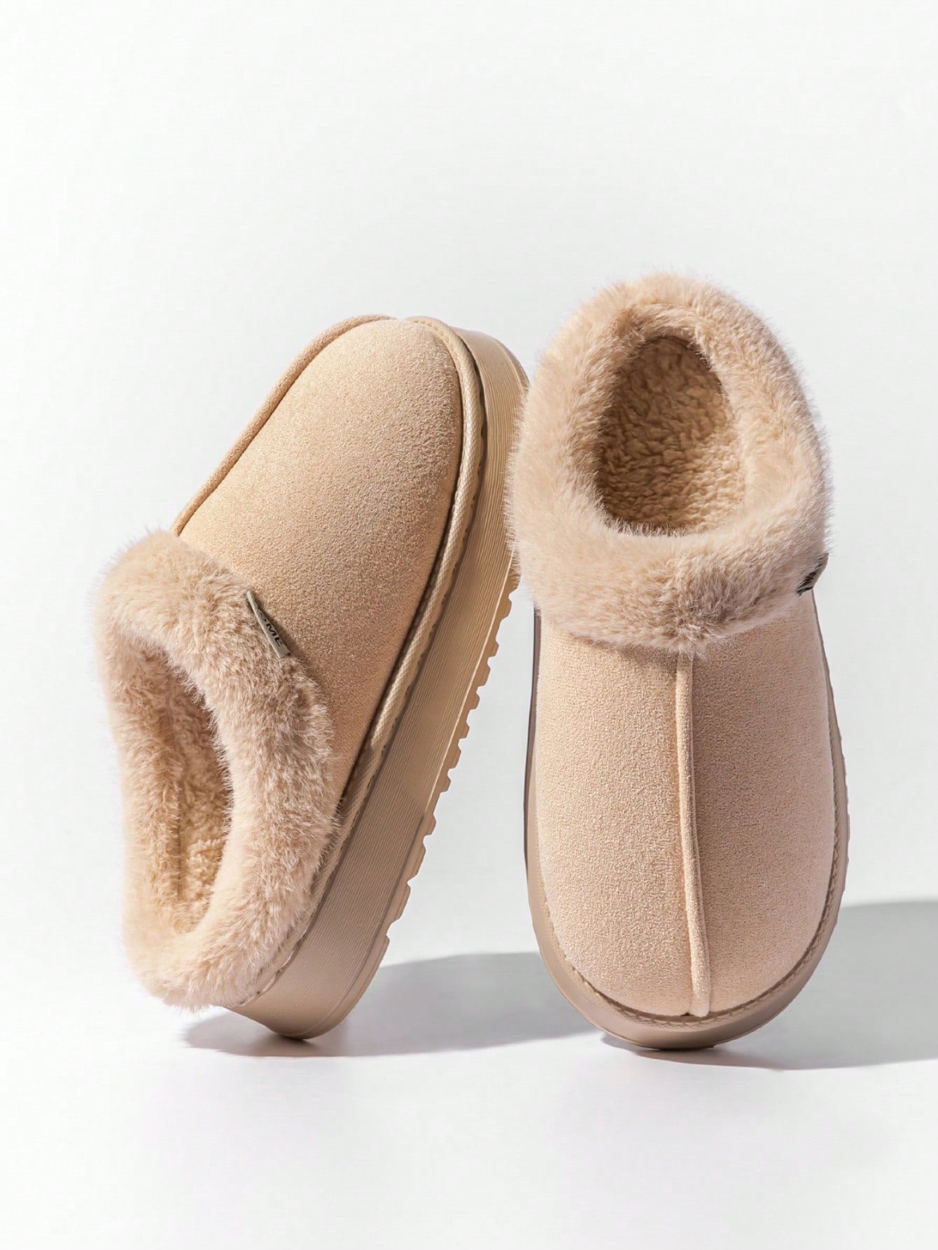 Fashionable & Cozy Men's Coffee Fuzzy Slippers