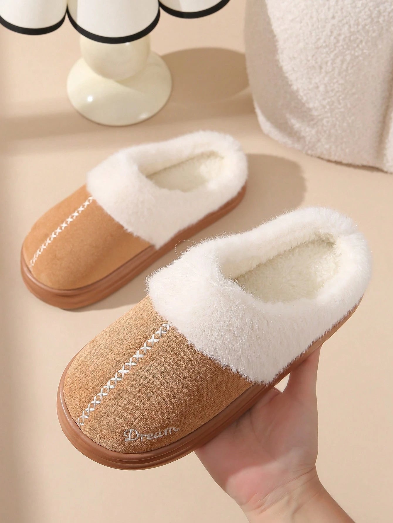 Plush Closed Toe Slippers, Warm Women's Slippers For Autumn Winter
