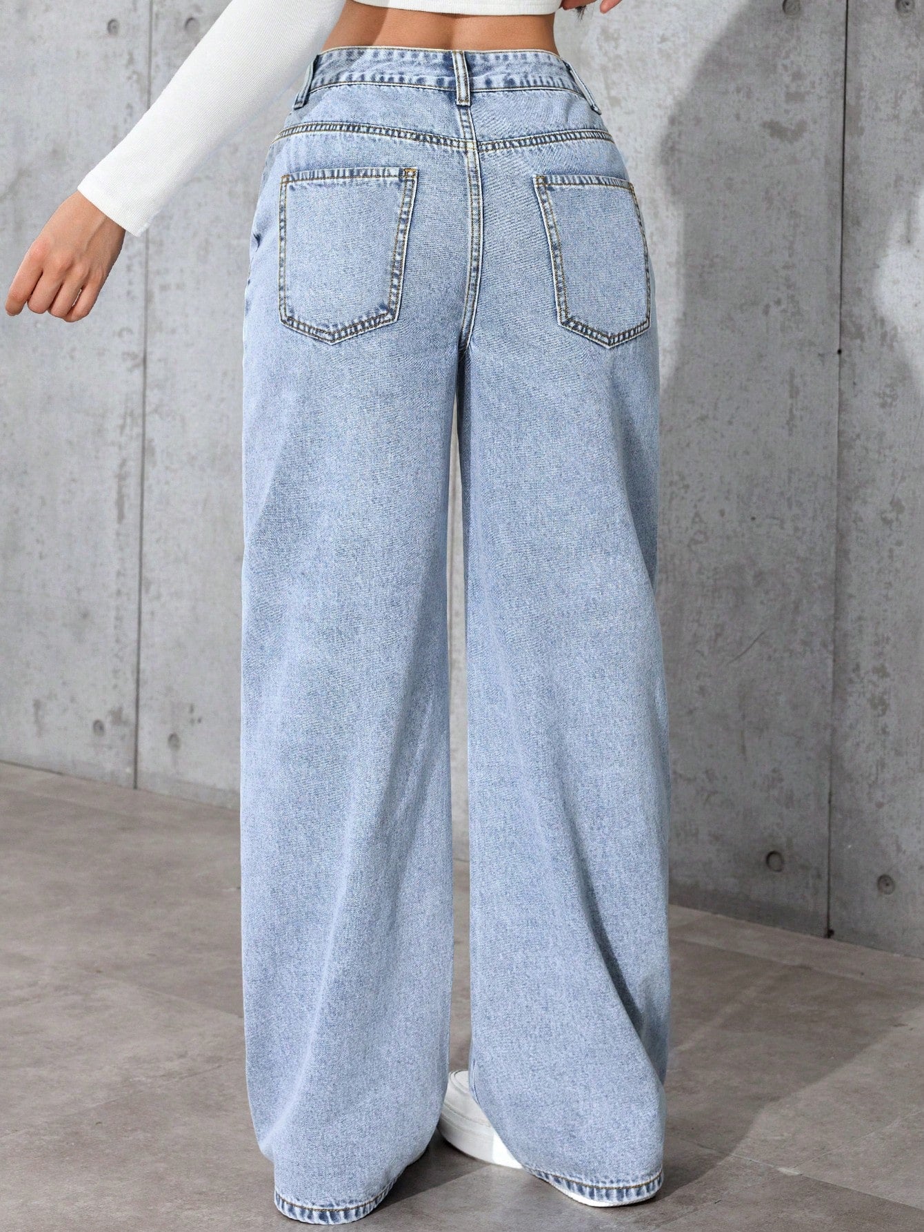 Women's Light Blue Wide Leg Jeans