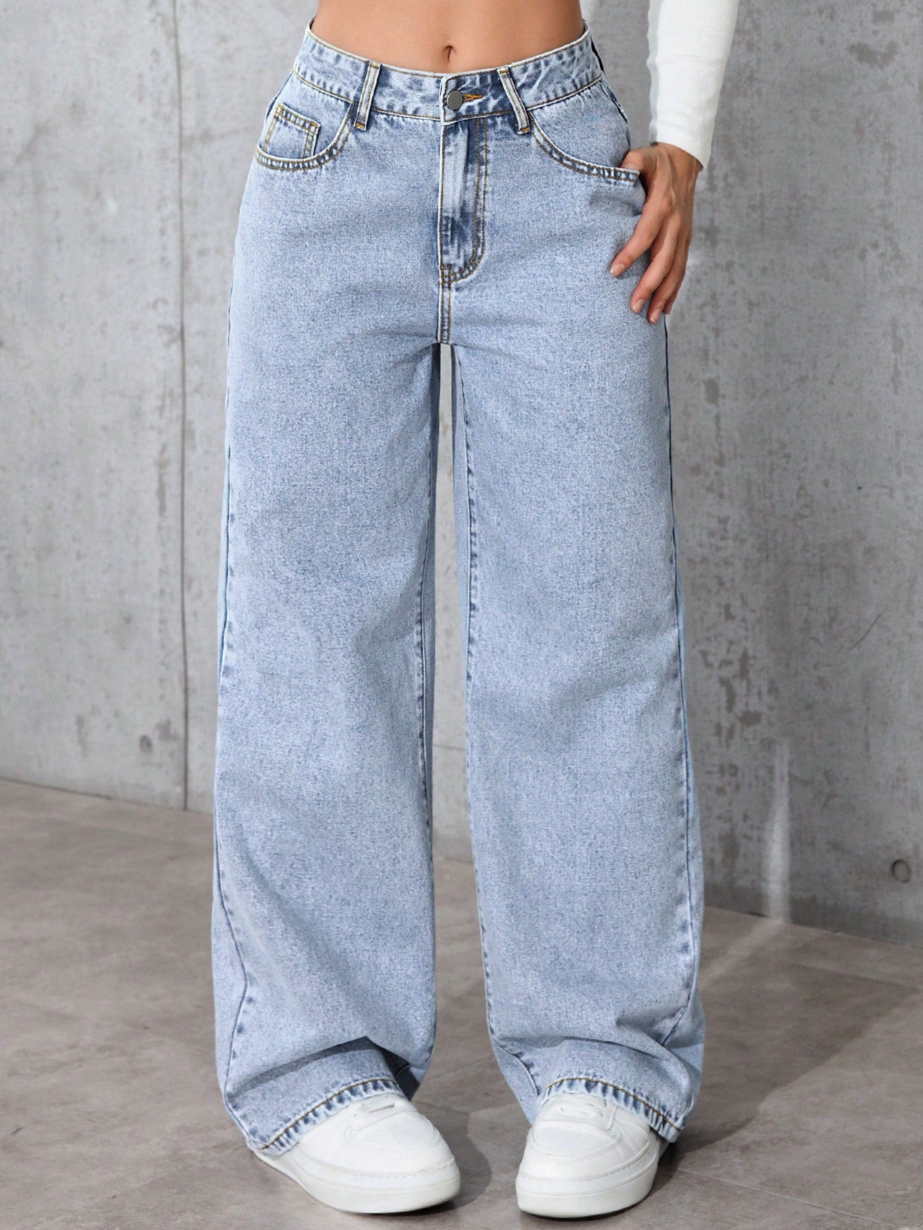 Women's Light Blue Wide Leg Jeans