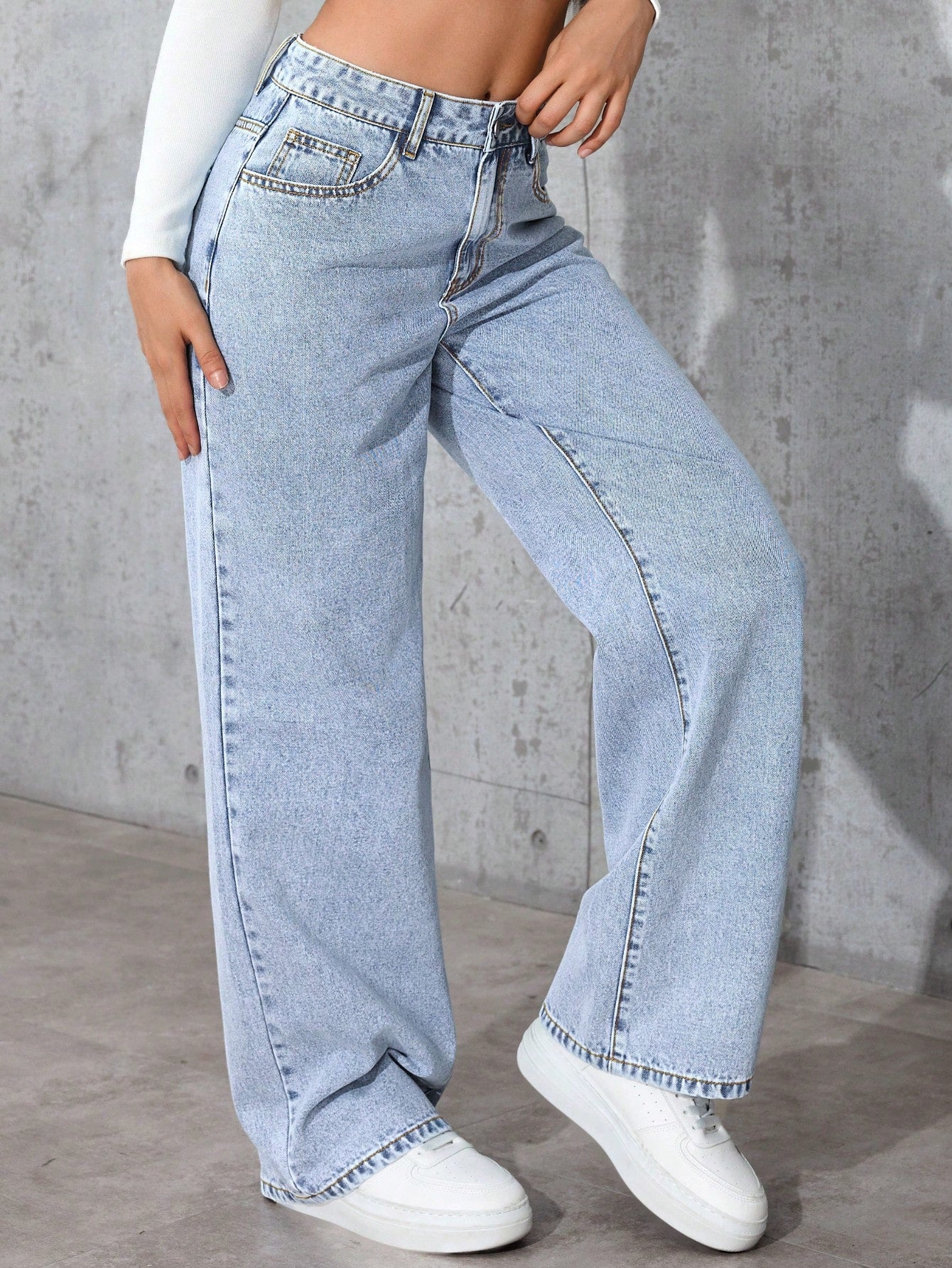 Women's Light Blue Wide Leg Jeans